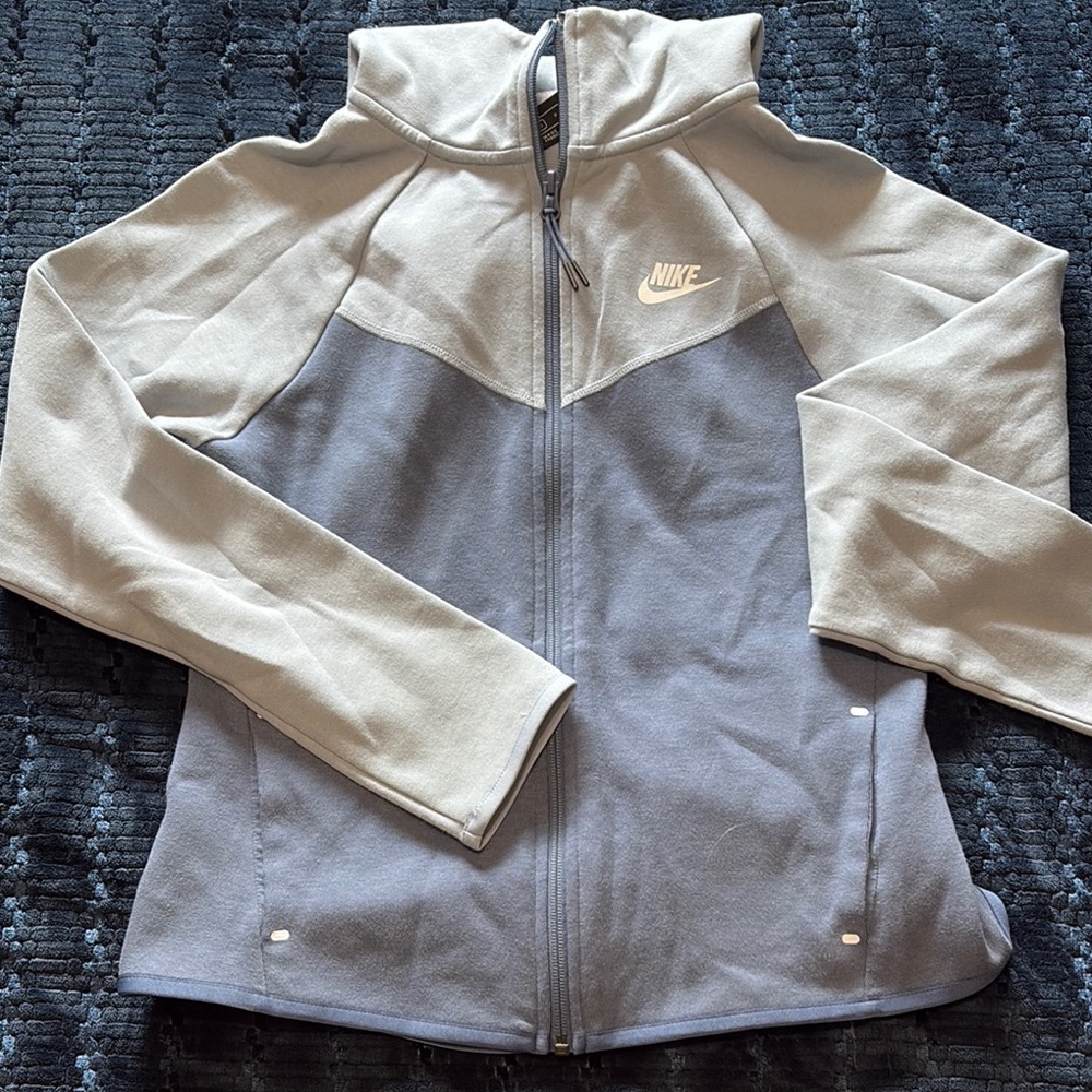 Nike Blue Sweatshirt with Chevron Design